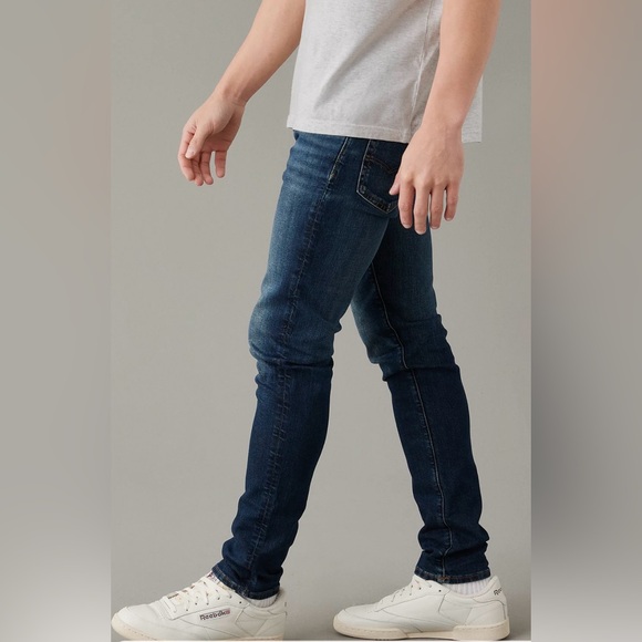 American Eagle 🦅 AirFlex+ Skinny Jean in Distressed After Midnight size 32x34 - Picture 4 of 16